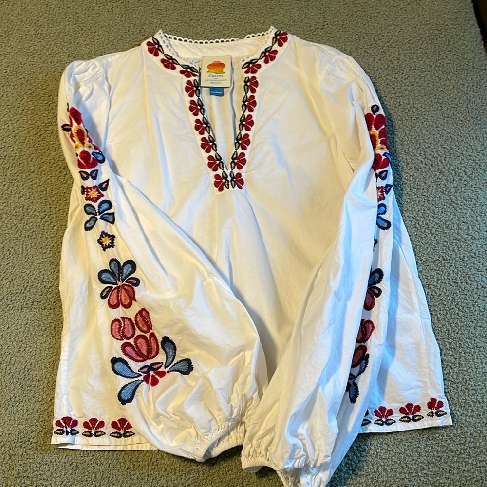 NWOT Farm Rio floral blouse